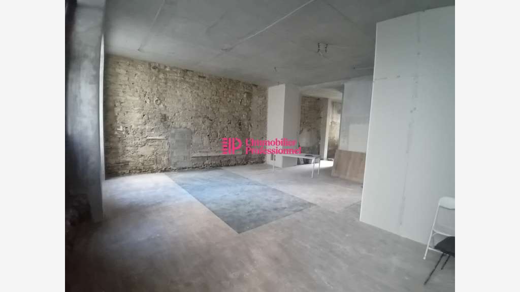 Vente plateau de bureaux 85m² à Quimper