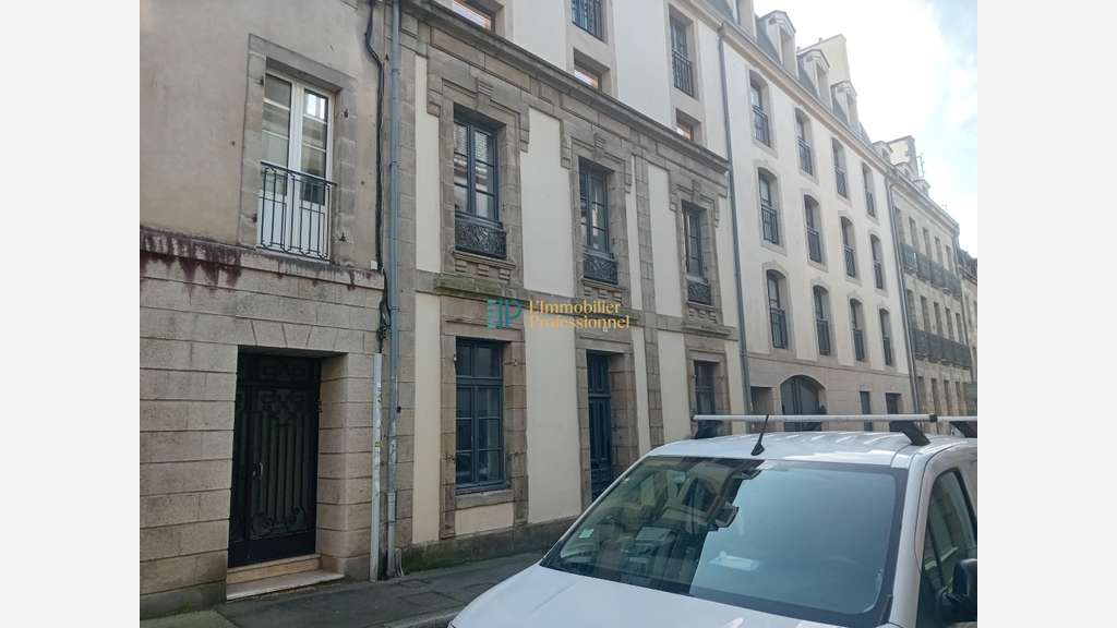 Vente plateau de bureaux 85m² à Quimper