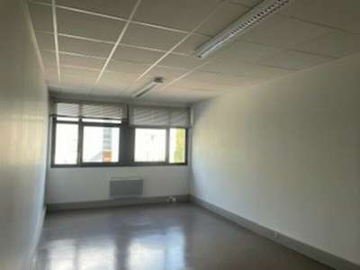 Vente 3 plateaux de bureau 438m² à Vannes