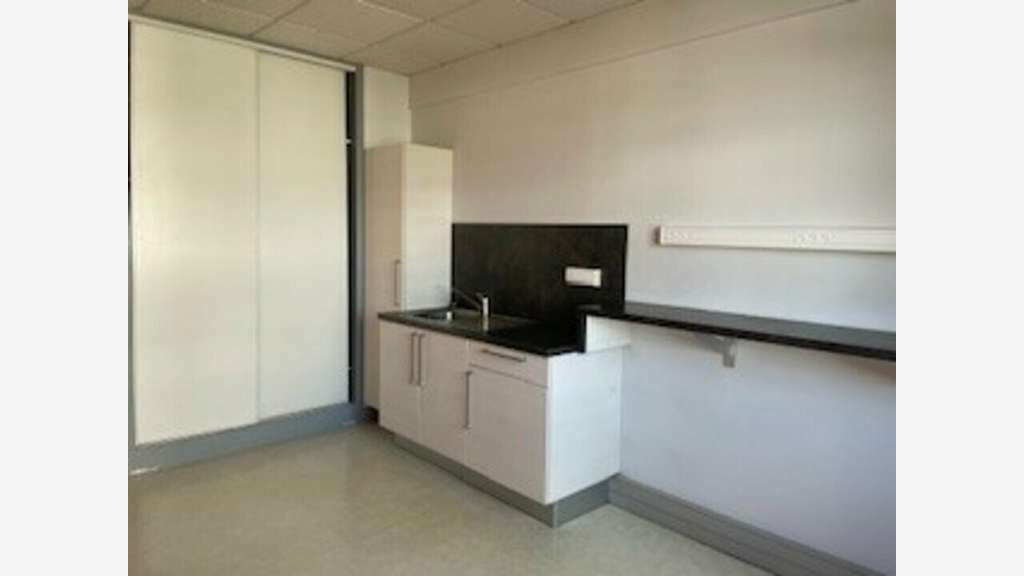 Vente 3 plateaux de bureau 438m² à Vannes
