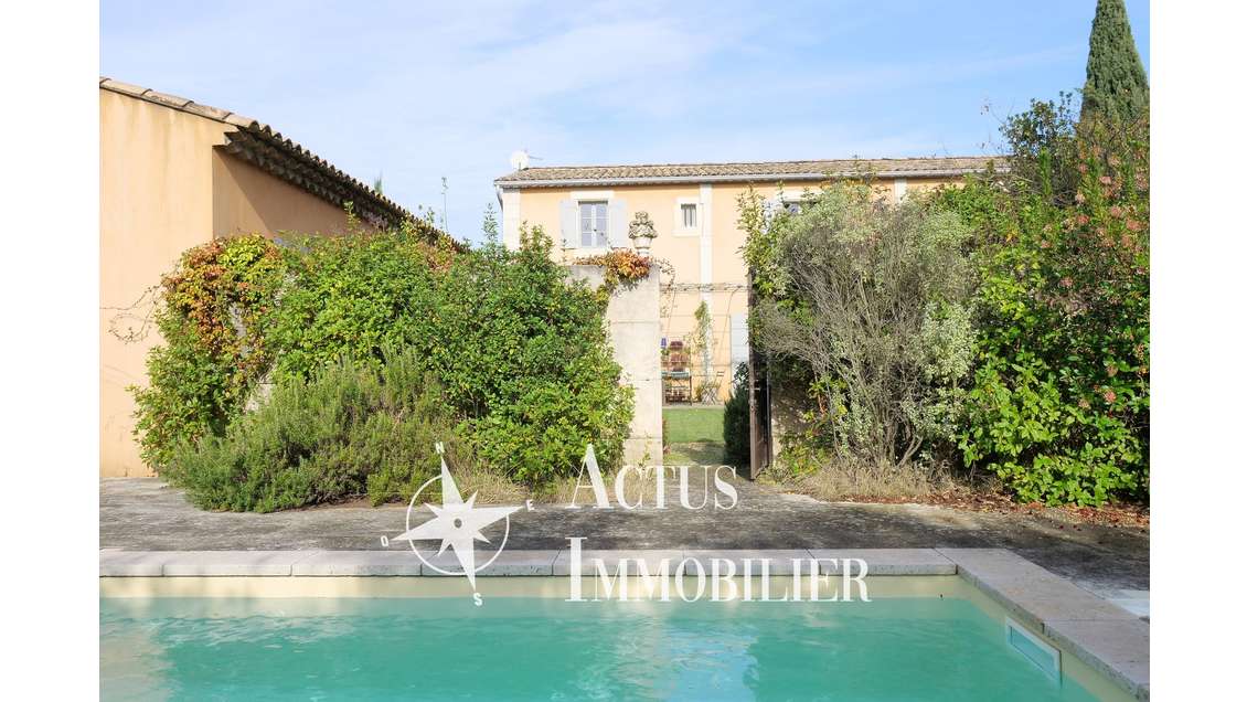 Vente propriété avec piscine à Eygalières
