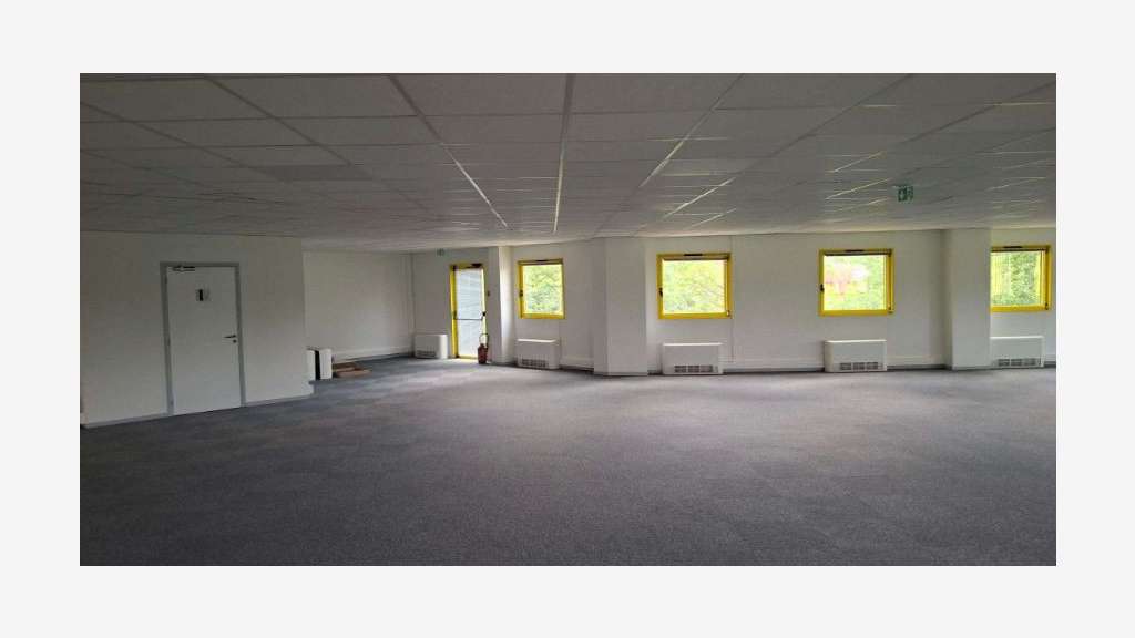 Bureaux en open-space 285m² à Aubière la Pardieu