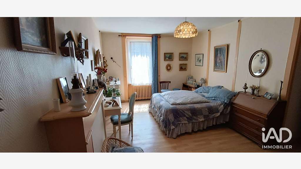 Vente immeuble mixte 195m² La Chèze bon potentiel