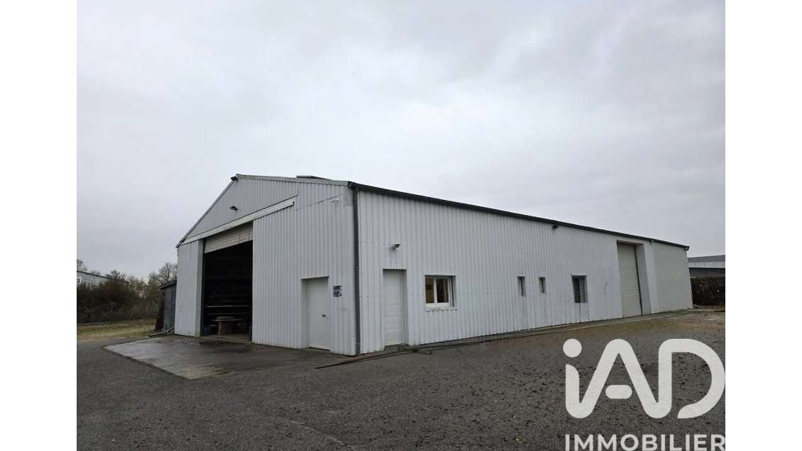 Vente local d'activité 100m² Grand Bourgtheroulde