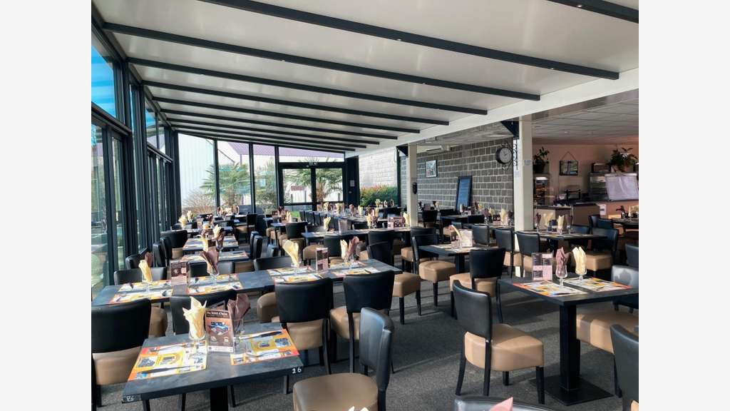 A vendre murs de 1600m² Saint-Hilaire-Du-Harcouet