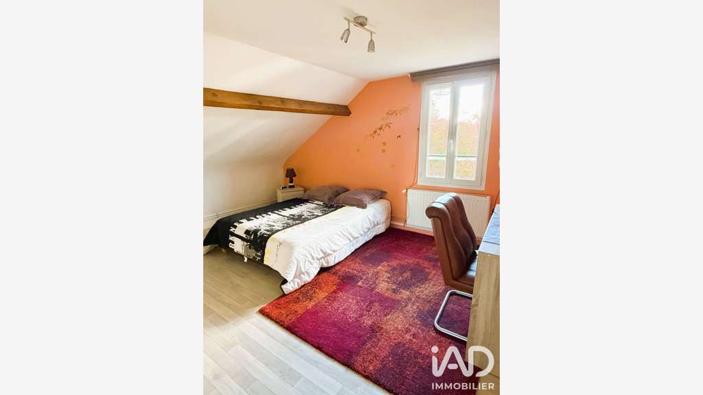 Vente salle et chambres d’hôtes à Bailleval