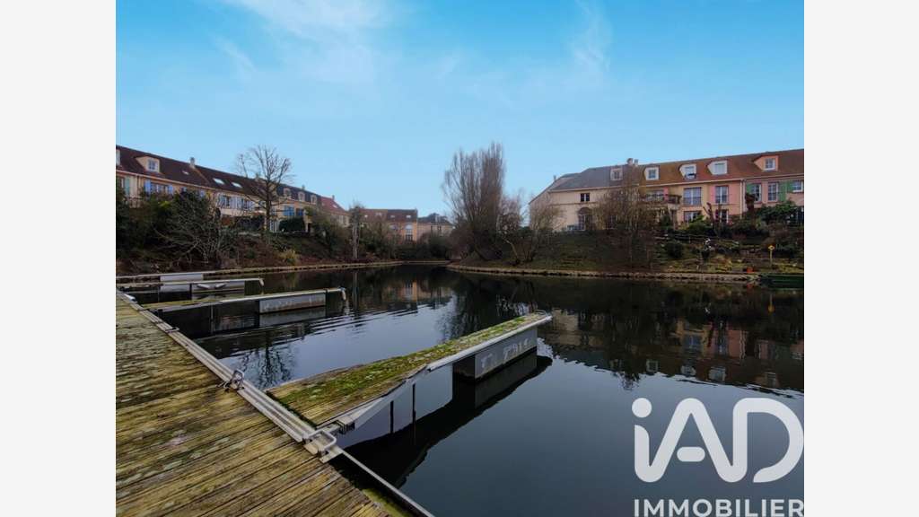 Vente stationnement de bateau à Port-Cergy
