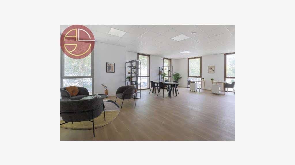 Vente bureaux de 75m² au 1er étage à Muret