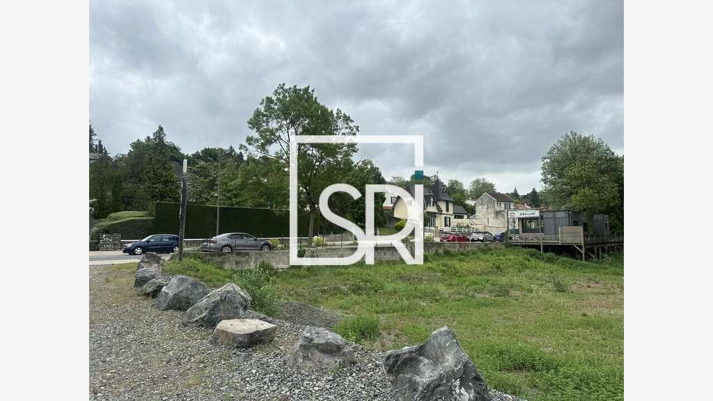 Vente terrain 4000m² en zone d'activité à Vichy