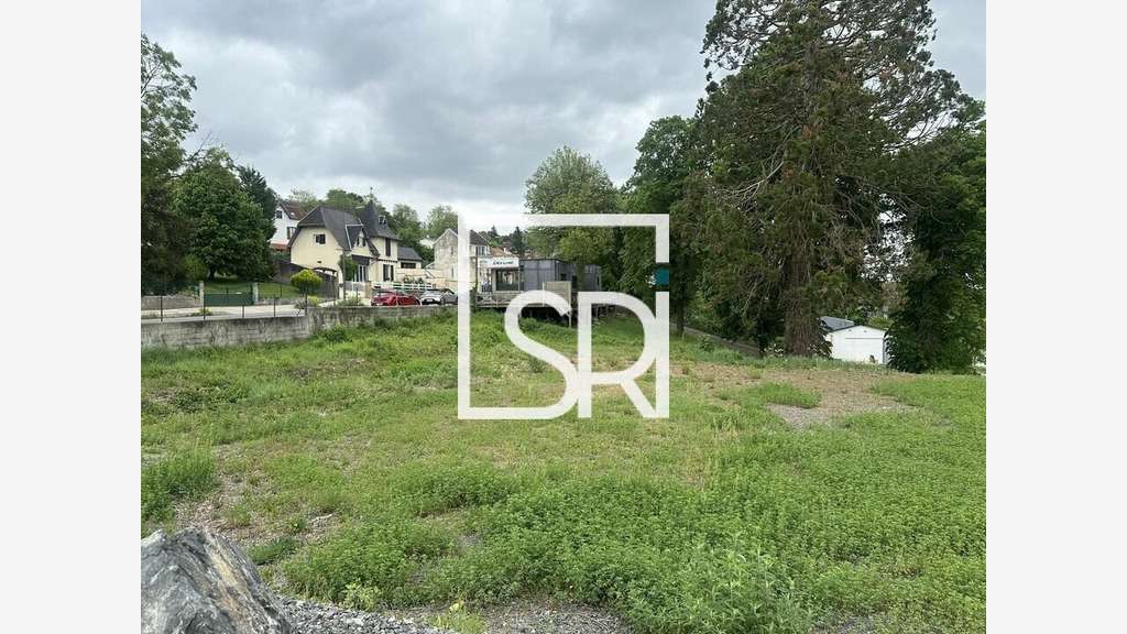 Vente terrain 4000m² en zone d'activité à Vichy