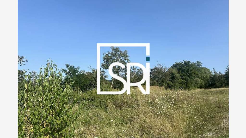 Vente terrain 10146m² en zone d'activité à Cusset