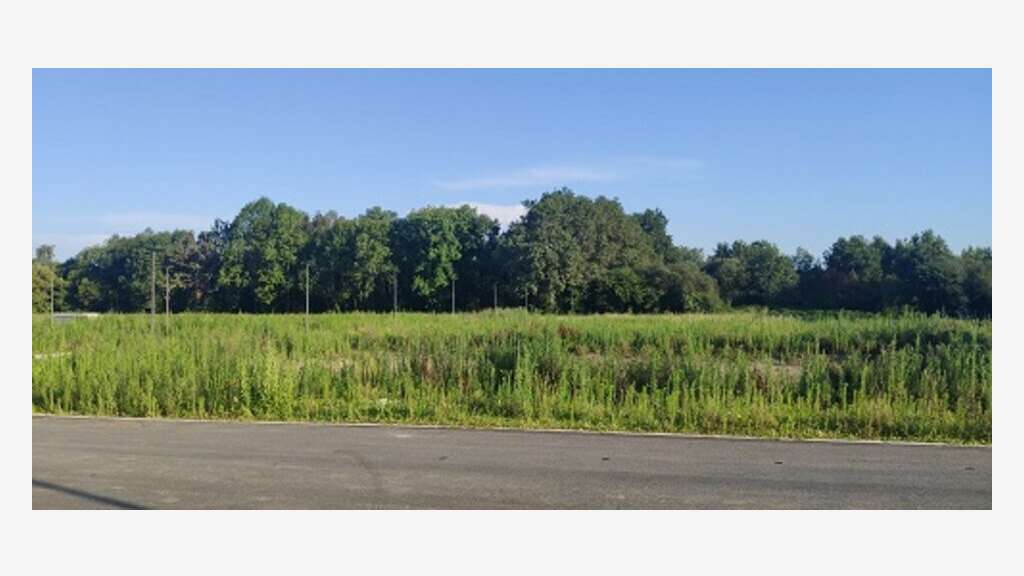 Terrain à vendre zone d'activités à Lons