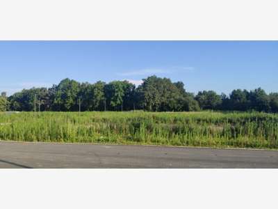 Terrain à vendre zone d'activités à Lons