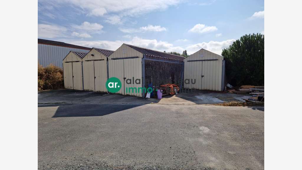 Vente terrain 2820m² zone industrielle à Cholet