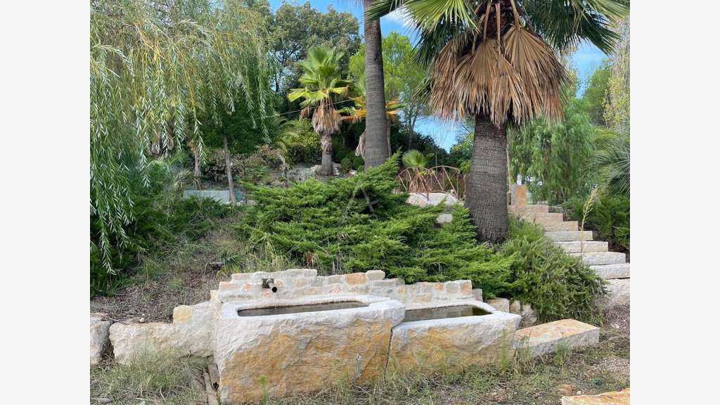 LIEURAN CABRIERES : UN COIN DE PARADIS d'environ 6