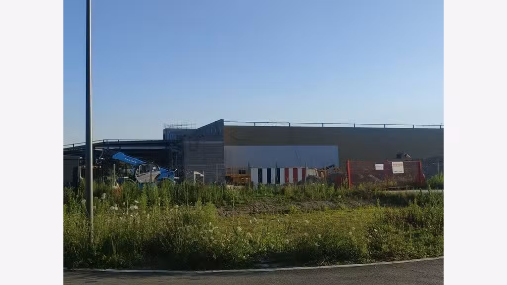 A vendre foncier industriel de 32 000m² à Lons