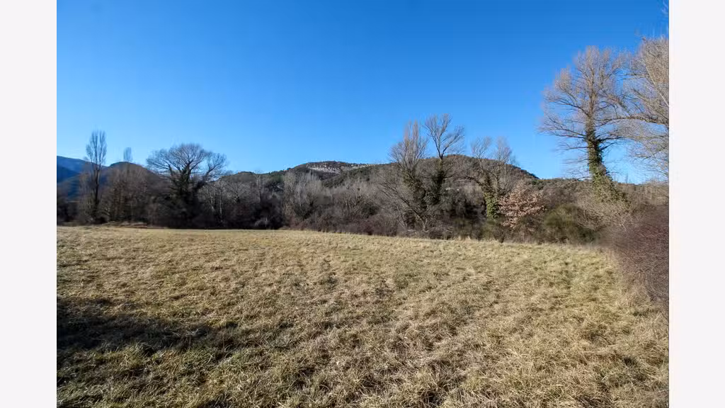 Vente Terrain activité 5800m² à Montbrun-les-Bains