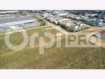 Terrain 1.4ha à vendre en ZAC à Cormontreuil