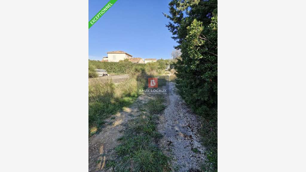 Vente terrain 2152m² à La Fare-les-Oliviers