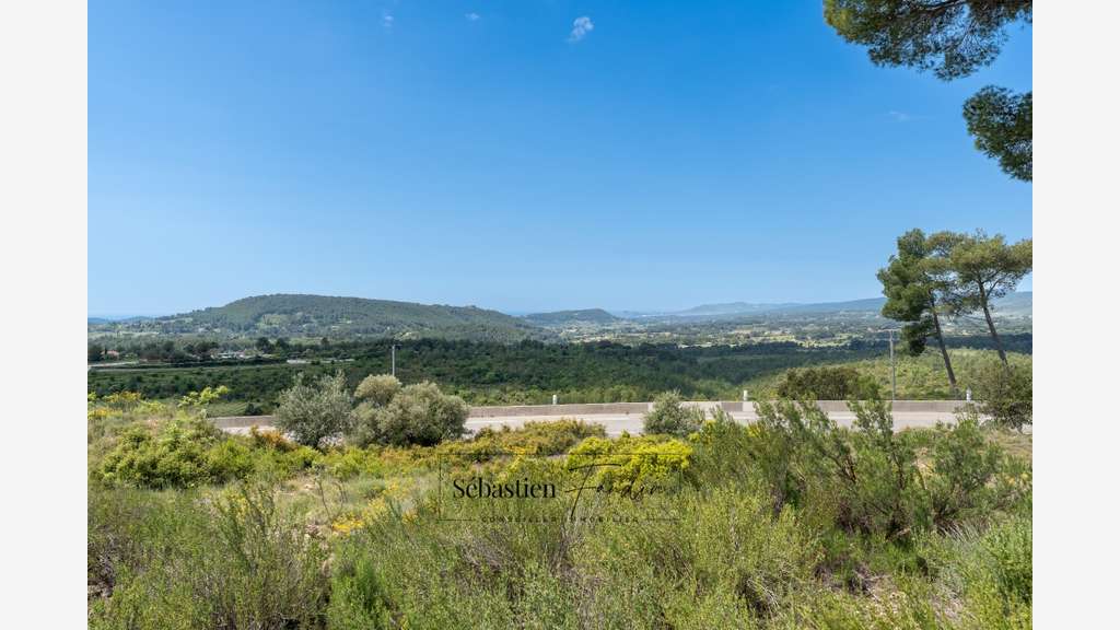Vente terrain agricole vue panoramique au Beausset