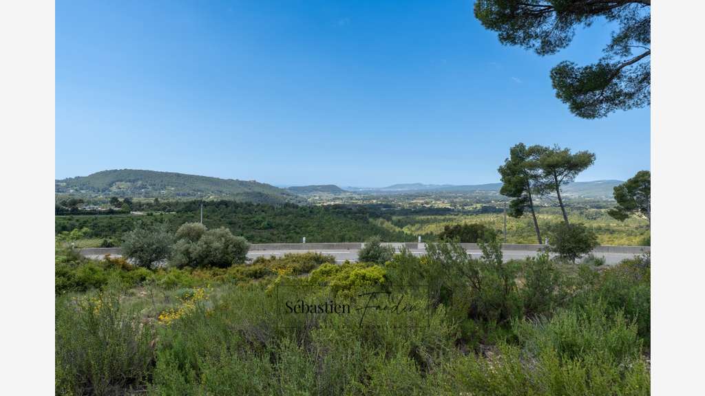Vente terrain agricole vue panoramique au Beausset