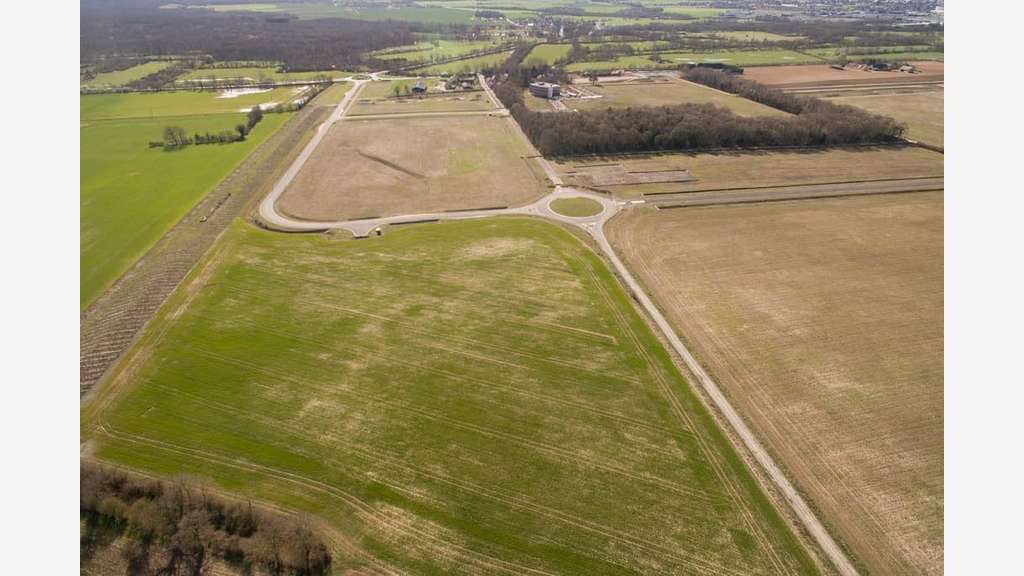 Vente 65 ha de terrains industriels à Châteauroux