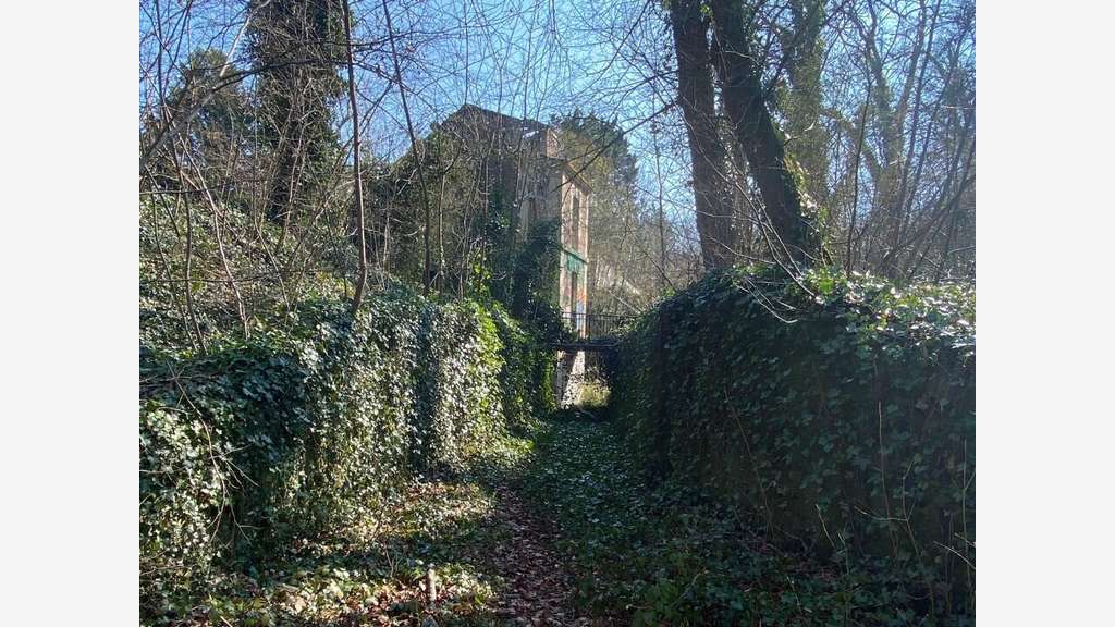 Site pour résidence hôtelière à vendre à Senlis