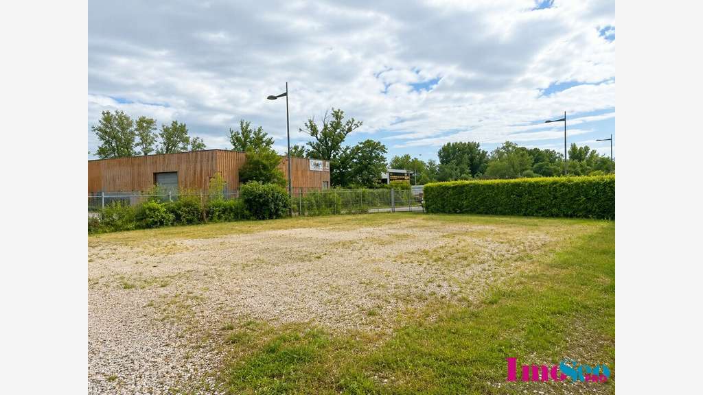 Terrain de 415m² à vendre en zone urbaine Begles
