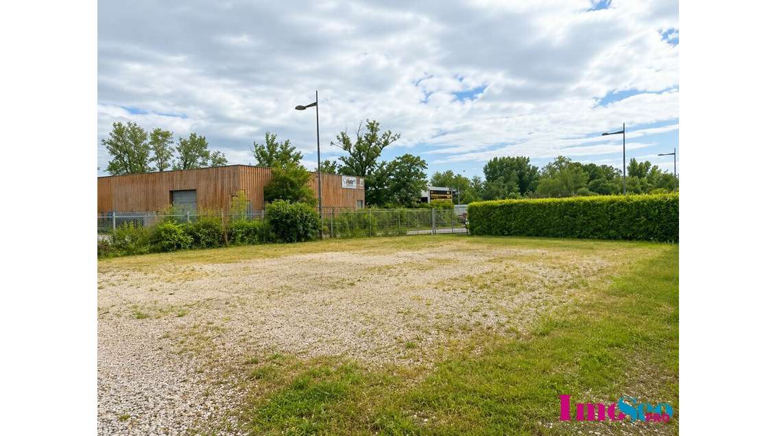 Terrain de 415m² à vendre en zone urbaine Begles