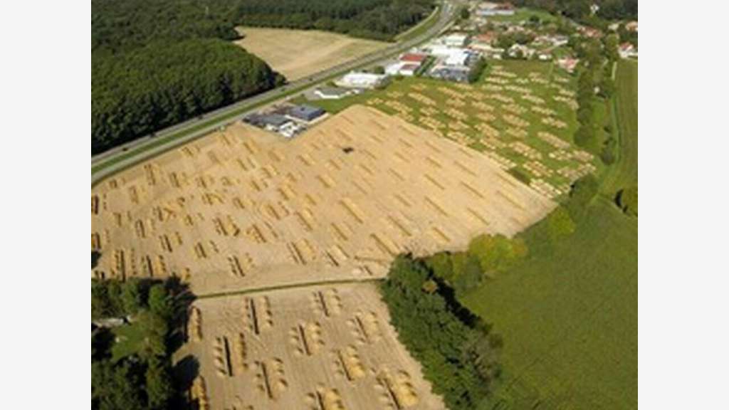 Terrain à vendre 38000m² à Bourg-en-Bresse (01)