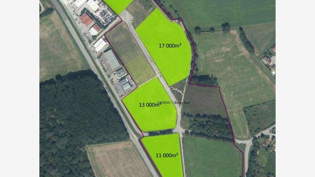 Terrain à vendre 38000m² à Bourg-en-Bresse (01)
