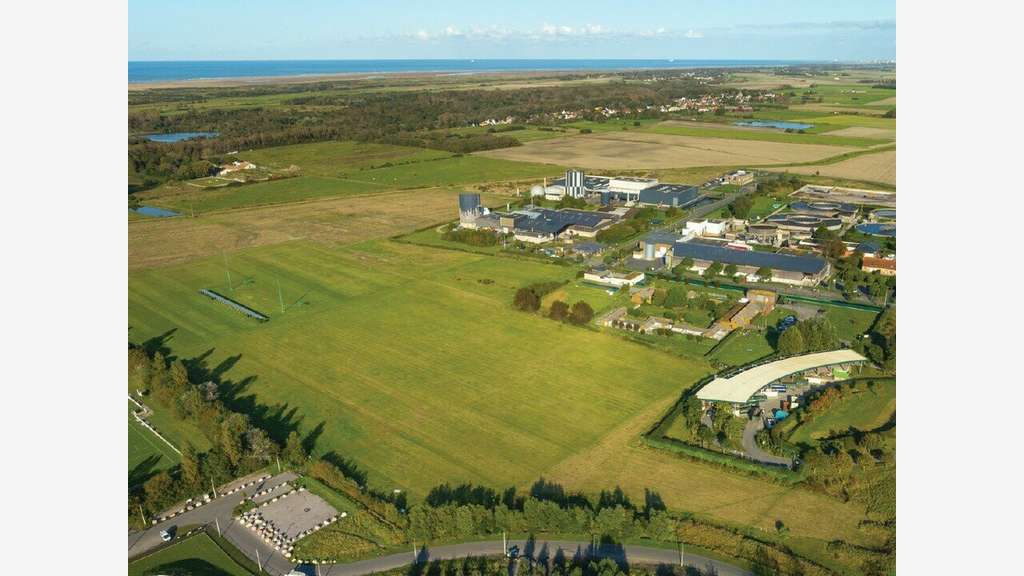 AV terrains ind 130000m² Calais accès A16 A26