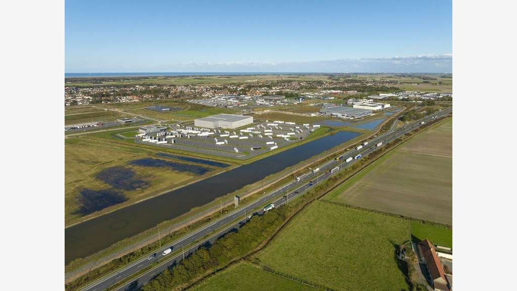 CALAIS - à vendre