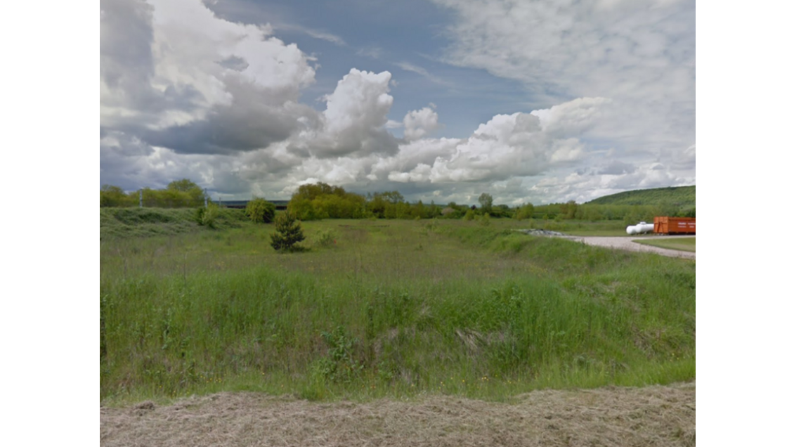 Terrains à vendre situation stratégique à Cézy