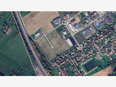 À vendre terrain industriel de 8 ha à Charmes
