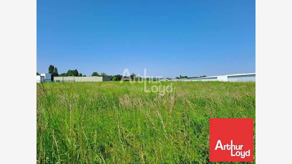 Terrain 11393m² à vendre Châtellerault ZI NOrd