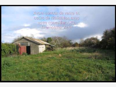 Grand terrain plat à vendre à Crozon