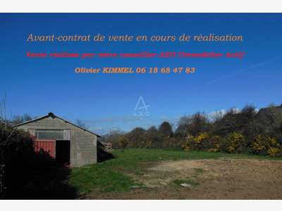 Grand terrain plat à vendre à Crozon