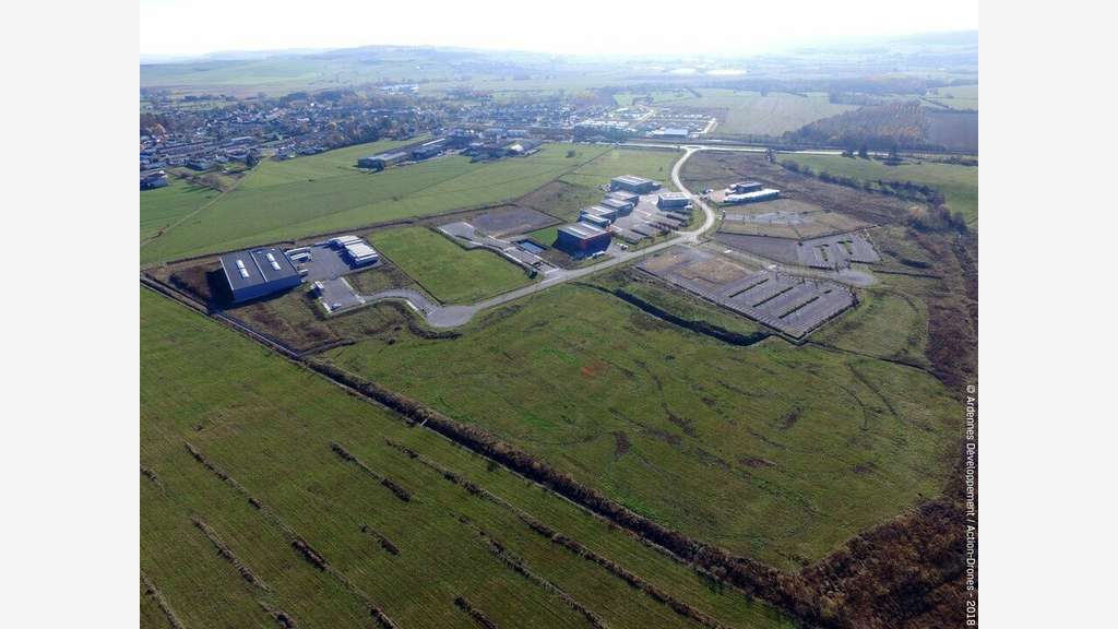 Terrain indus de 132 000m² à vendre à Douzy (08)