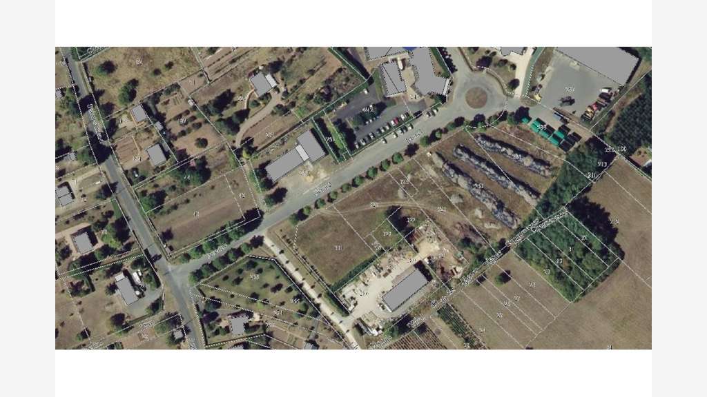 À vendre – terrains divisibles de 7 000 m² à Dreva