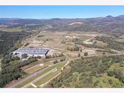 Terrain industriel et tertiaire à vendre entre 