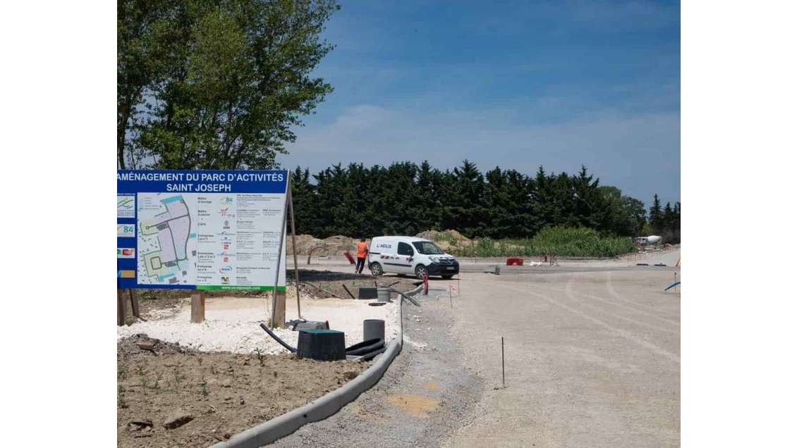 Vente terrains industriels 3968 à 8670m² Le Thor