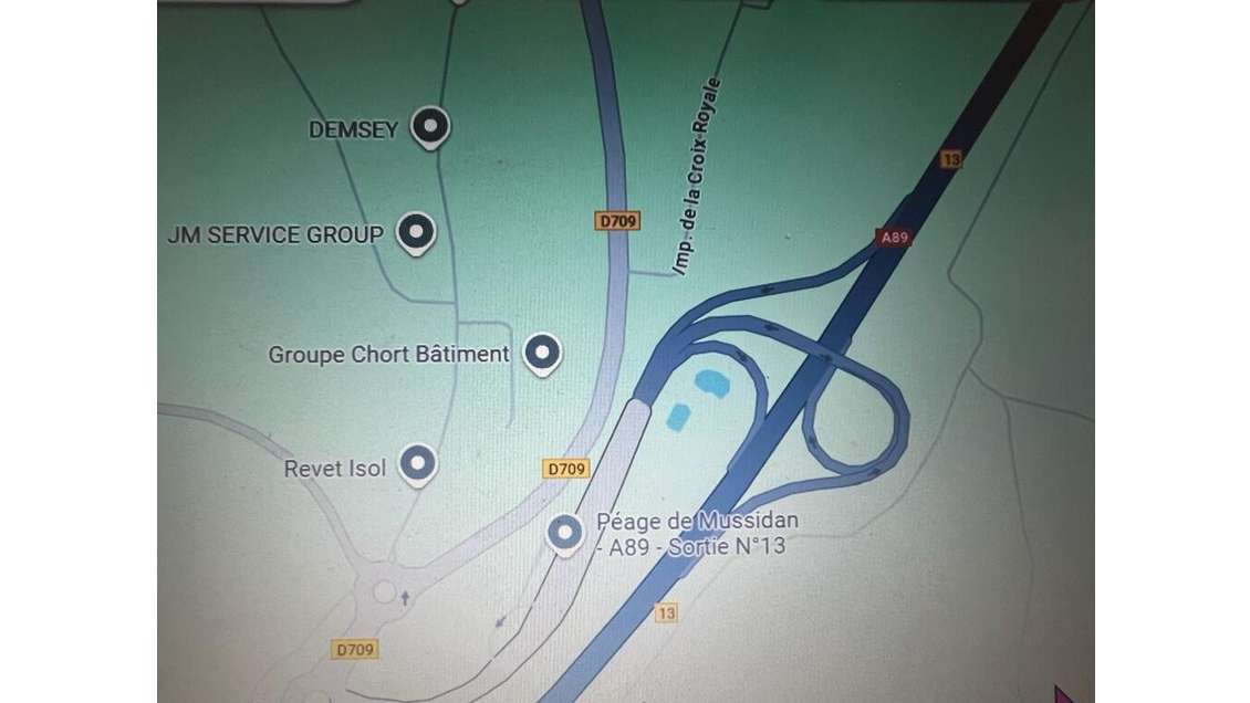 TERRAIN PROFESSIONNEL 2000 M² - ZAE LES LÈCHES