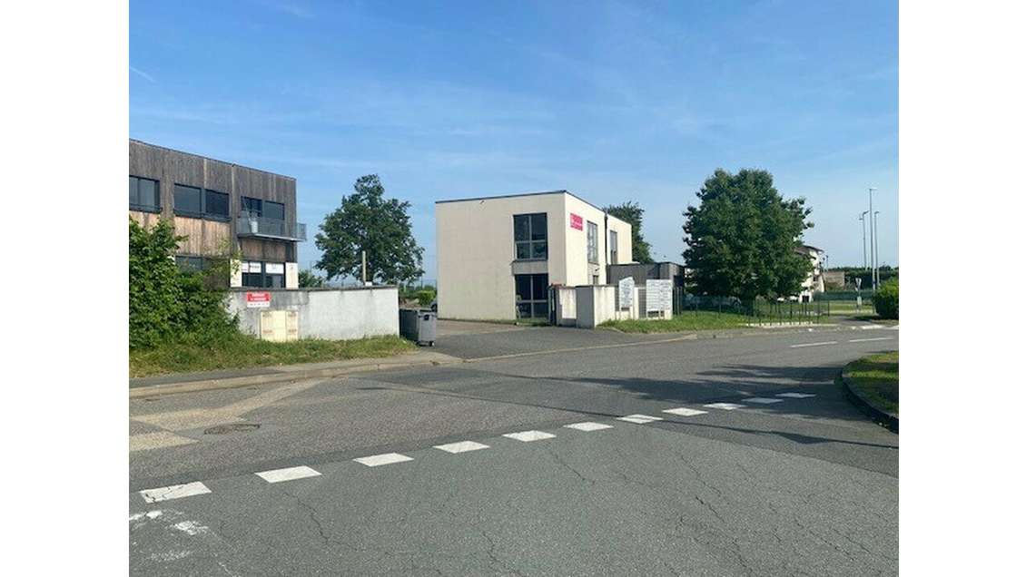 MONTANAY - à vendre