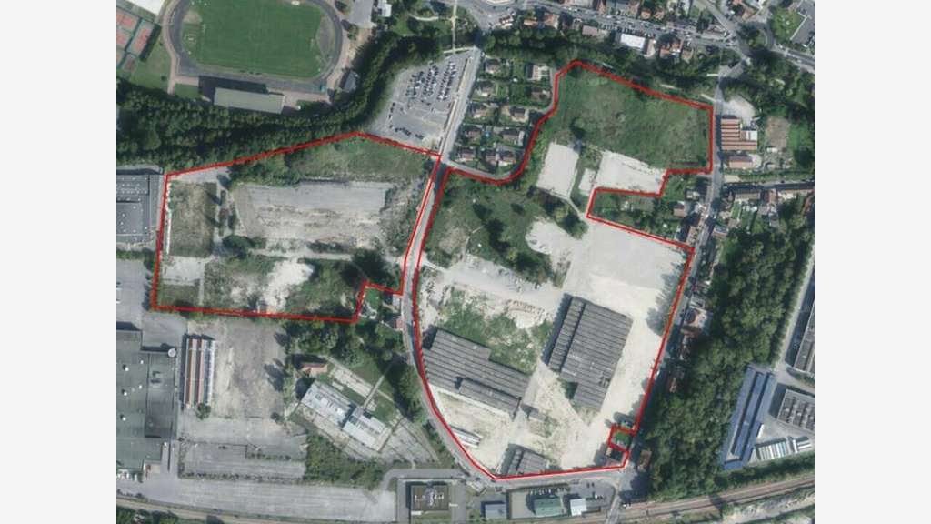 Terrain industriel 3500m² à vendre à Creil (60)