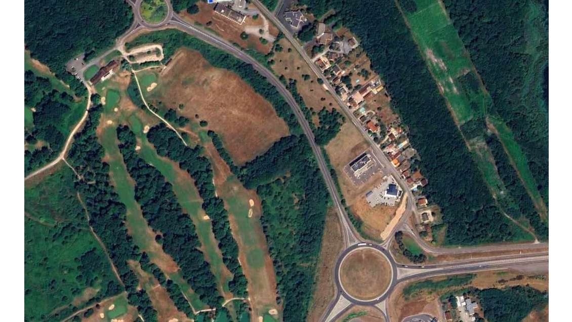 À vendre Terrains de 500 à 9 995m² à Montchanin