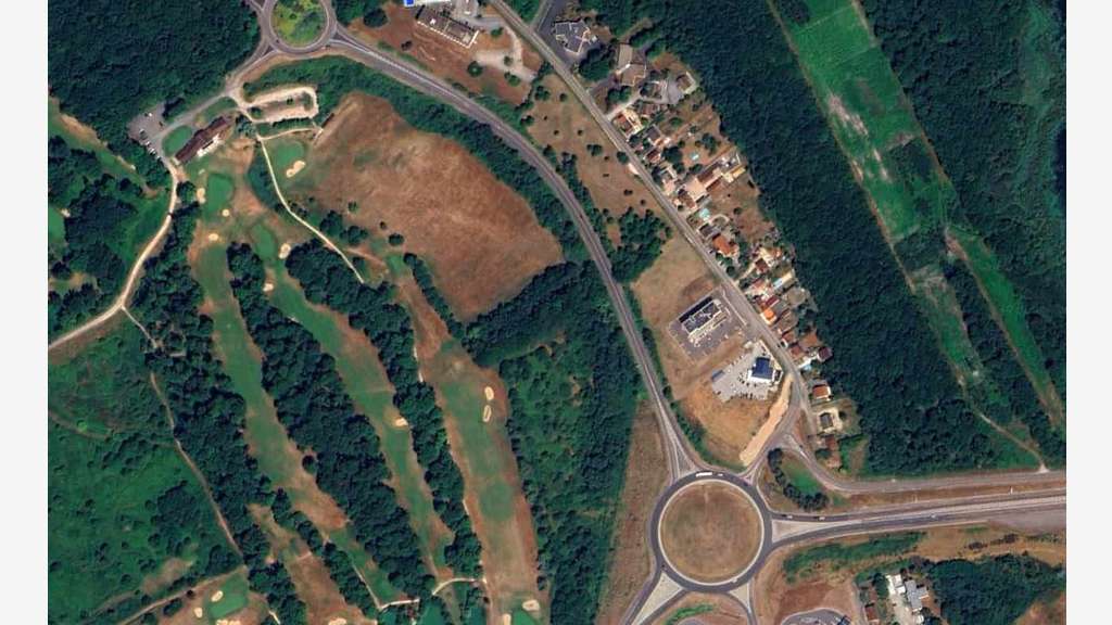 À vendre Terrains de 500 à 9 995m² à Montchanin