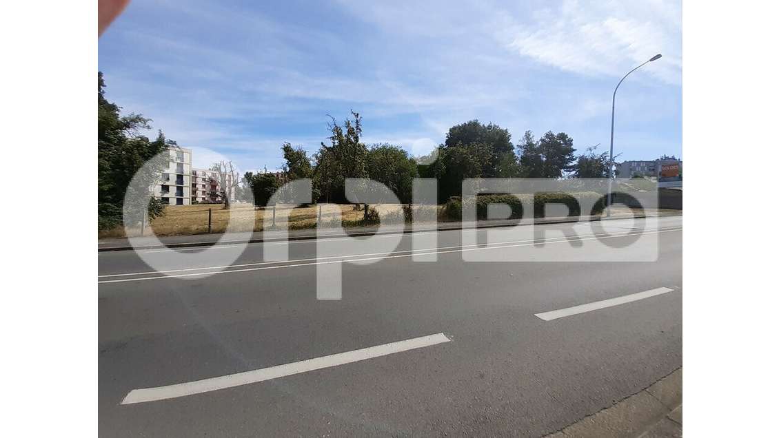 Vente terrain de 4611m² à Montluçon bord de ville