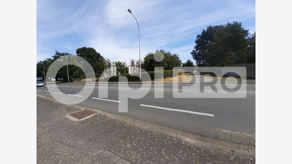 Vente terrain de 4611m² à Montluçon bord de ville