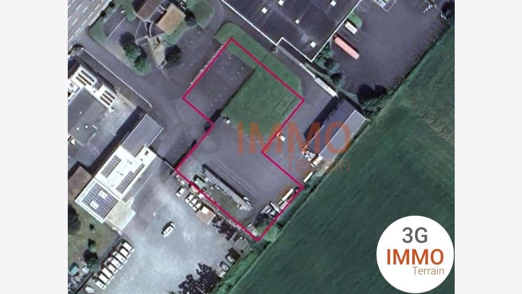 AV terrain activité 3106m² à Niort Mendes France